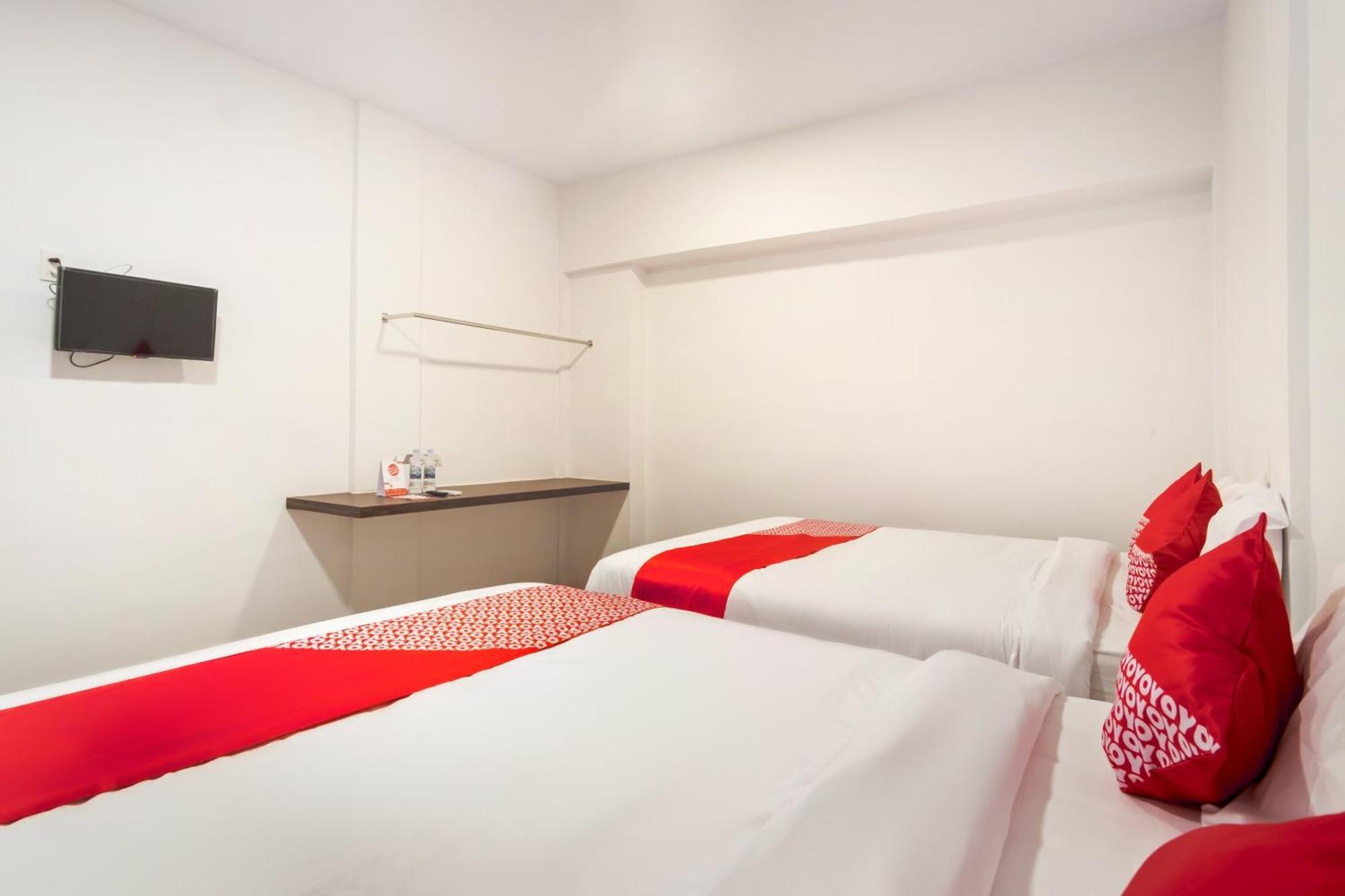 Hotel O Metropolitan Homestay Near Komplek Asia Megamas Медан Екстер'єр фото
