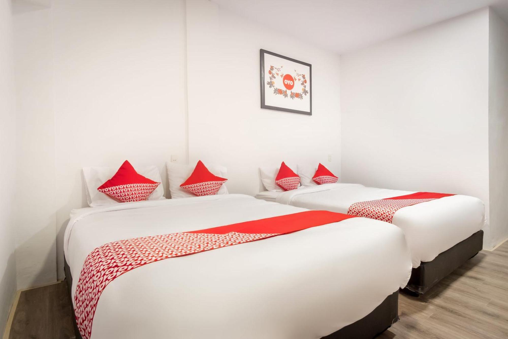 Hotel O Metropolitan Homestay Near Komplek Asia Megamas Медан Екстер'єр фото