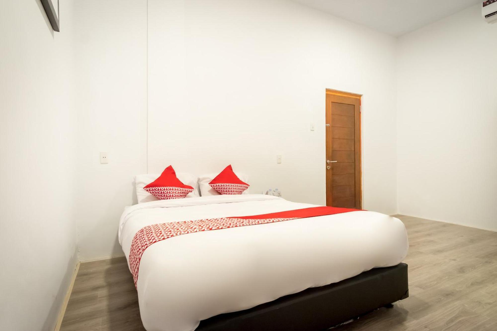 Hotel O Metropolitan Homestay Near Komplek Asia Megamas Медан Екстер'єр фото